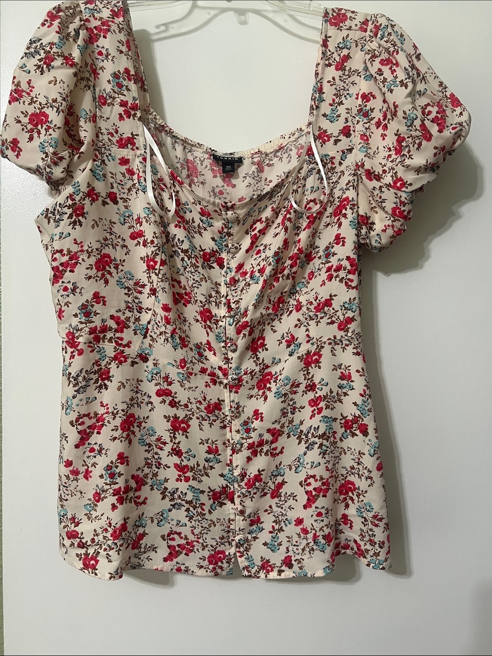 torrid Cream Floral Puff-Sleeve Button-Up Blouse